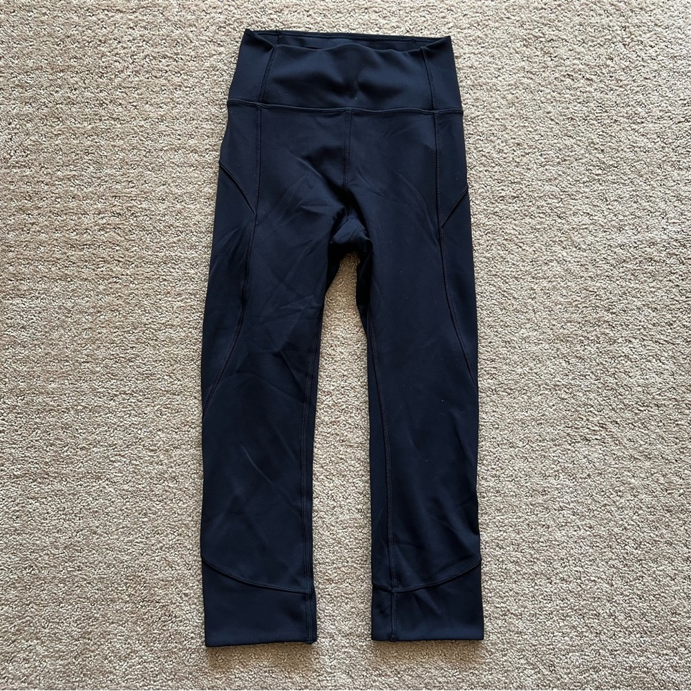 Lululemon Black High Rise Crop Pants (Size 2)